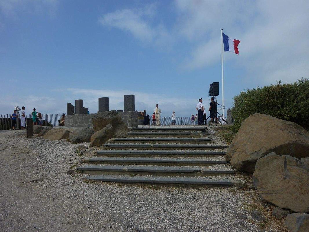AGDE 2012 COMMEMORATION DU DEBARQUEMENT DU 15 AOUT 1944   (7).JPG